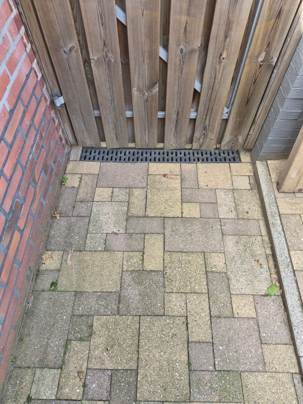 Gratis tuintegels in mozaïekvorm (ca. 28m²) - Zelf ophalen, Doe-het-zelf en Verbouw, Overige materialen, Gebruikt, Minder dan 20 cm