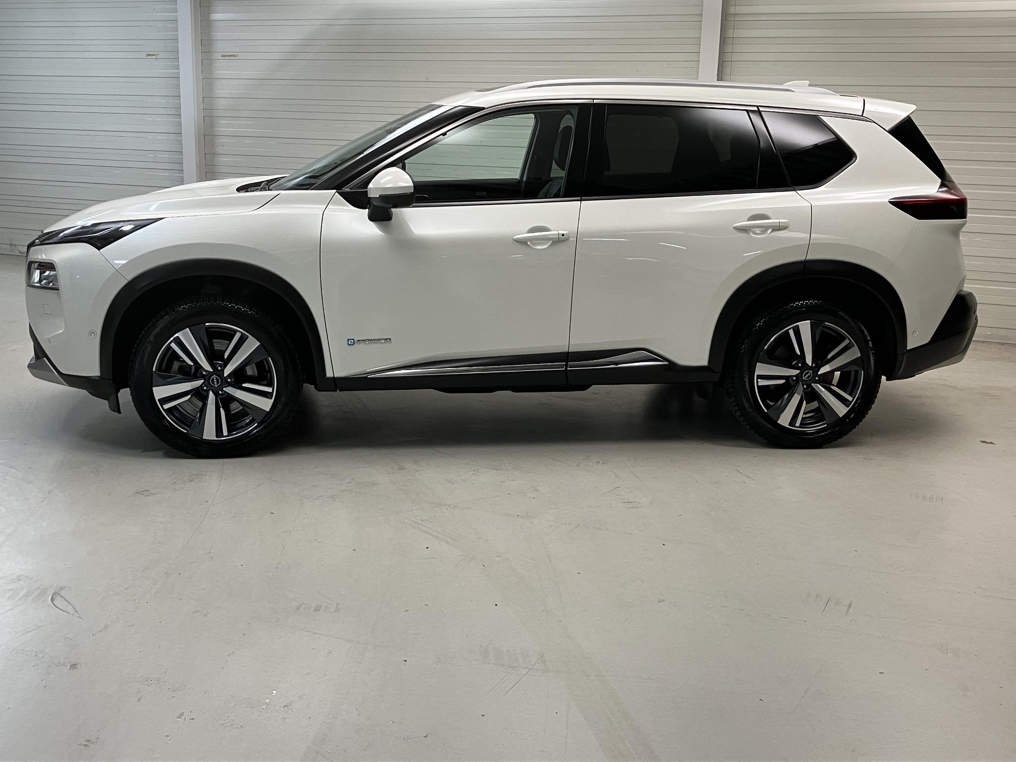 Nissan X-Trail 1.5 e-4orce Tekna Plus 4WD 7p / Automaat / Tr, Auto's, Automaat, 1497 cc, Gebruikt, Bedrijf