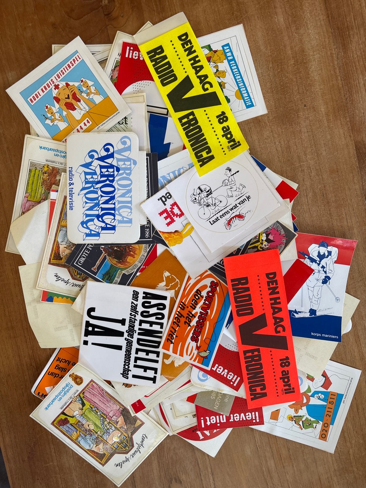 Vintage stickers: Veronica, Korps Mariniers en meer, Verzenden, Gebruikt, Film, Tv of Omroep