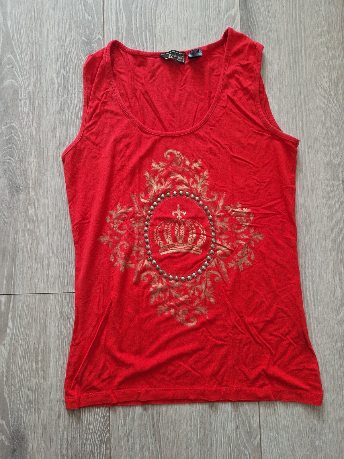 Rode top met goudkleurige accenten, Maat 38/40 (M), Ophalen of Verzenden, Zo goed als nieuw, Zonder mouw