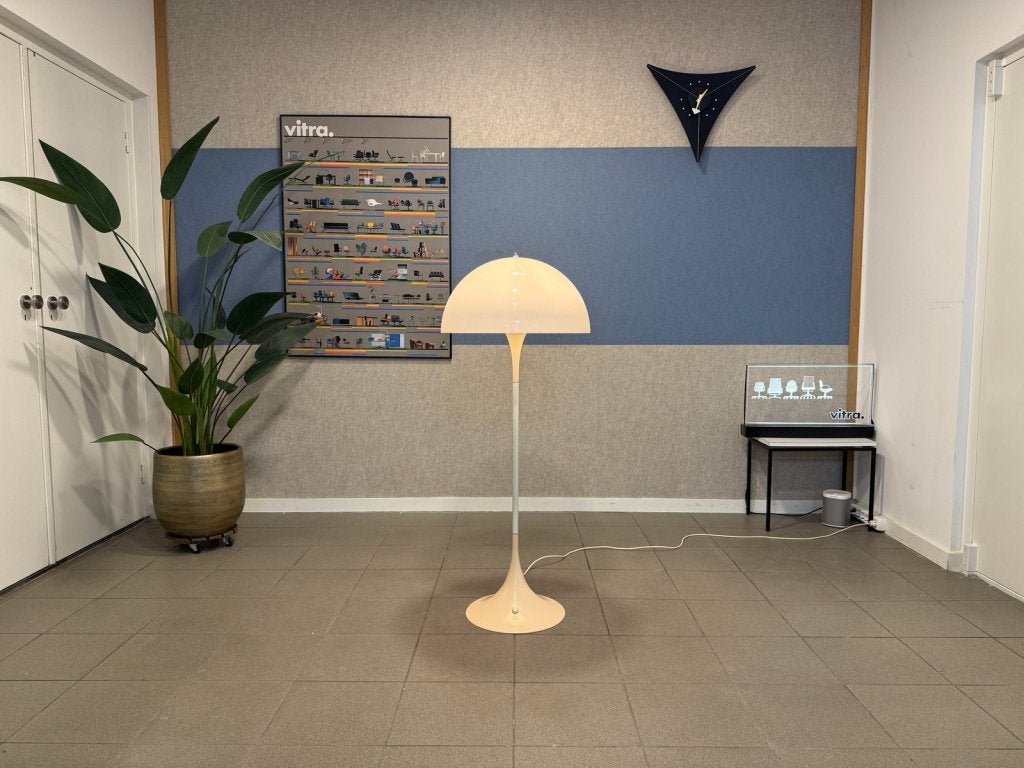 Louis Poulsen | Verner Panton | Panthella | 1x, Gebruikt, Vitra Artifort Cassina Fritz Hansen Eames Gispen Pastoe Hay, Kennedylaan 14b, 5571 KC Bergeijk