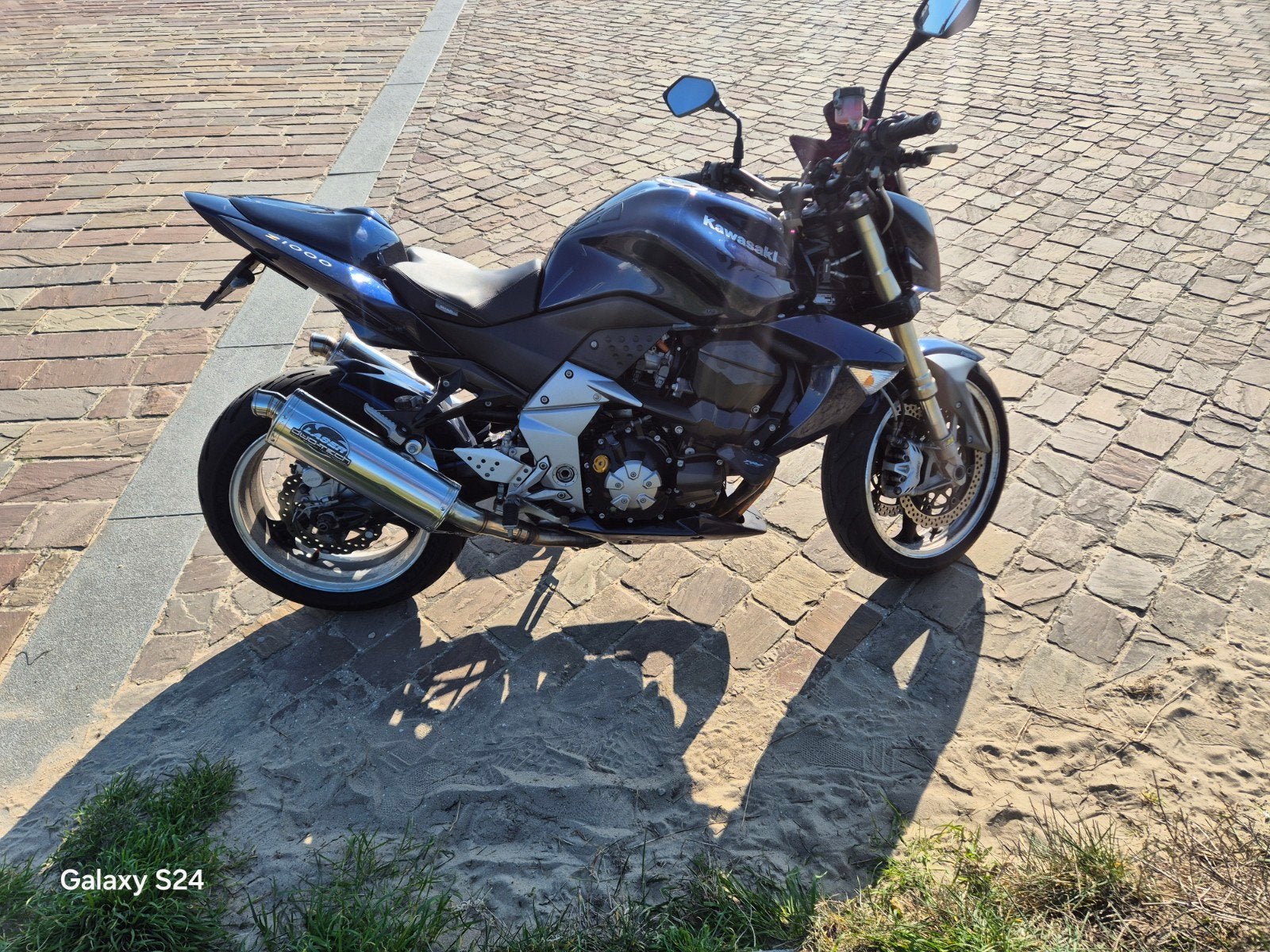 Kawasaki Z1000 met koffer en USB-aansluiting, Motoren, Particulier, Gebruikt, Naked bike