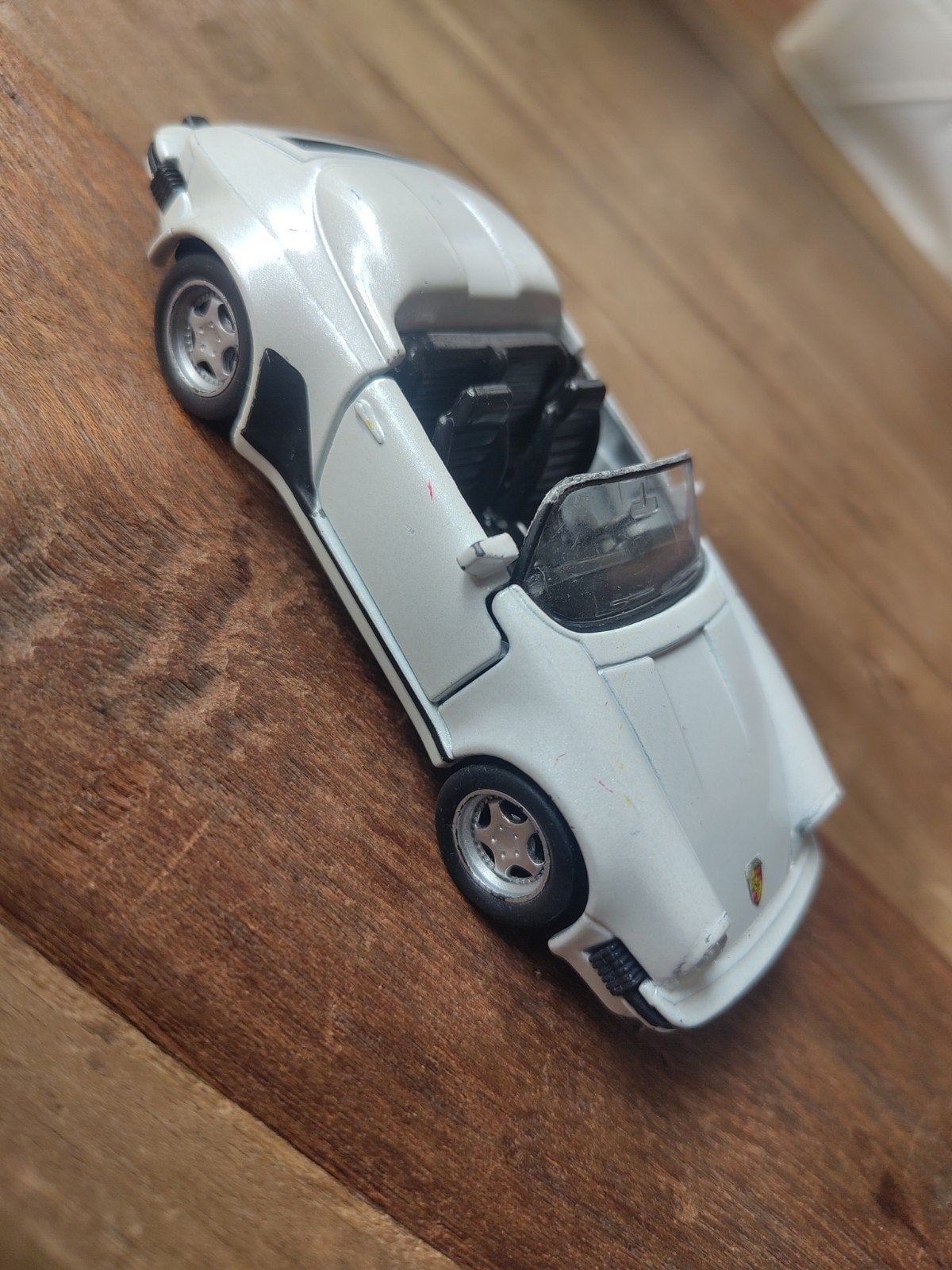 schaalmodel porsche 911 speedster, Hobby en Vrije tijd, Modelauto's | 1:24, Ophalen of Verzenden, Maisto