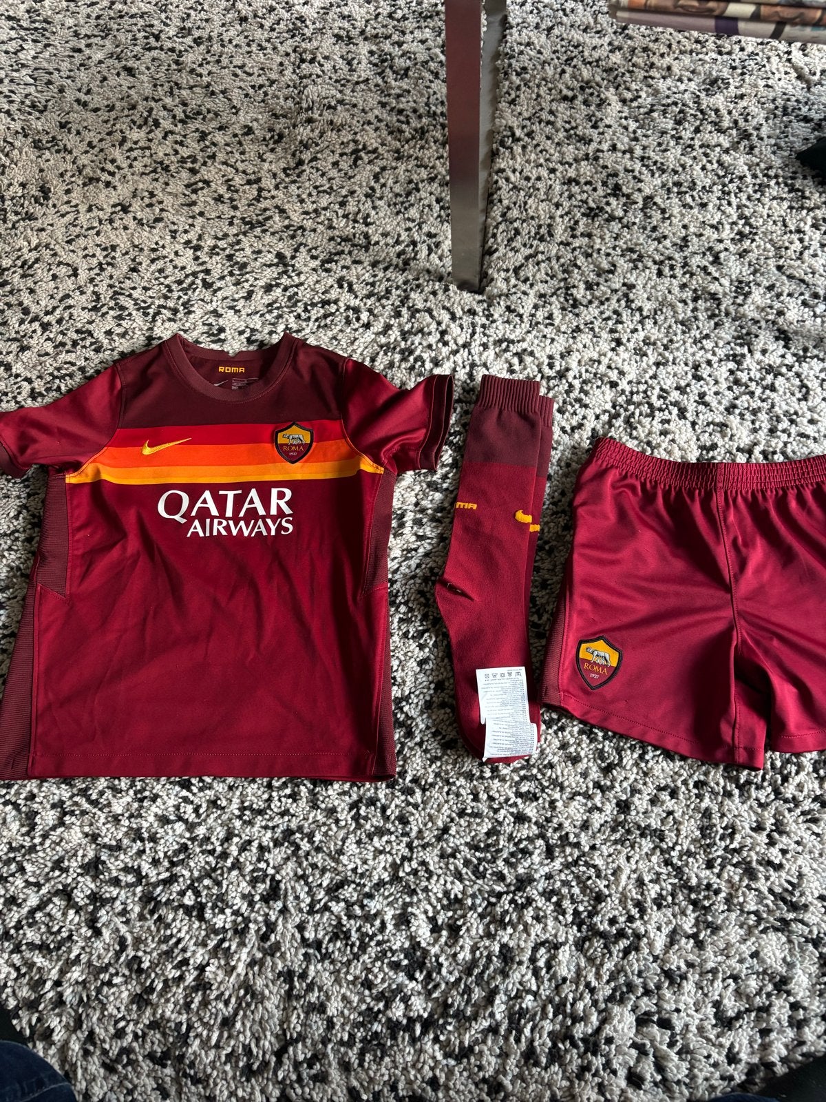 AS Roma thuistenue voetbal kindermaat kleding - maat 116-122, Ophalen, Zo goed als nieuw, Jongen of Meisje