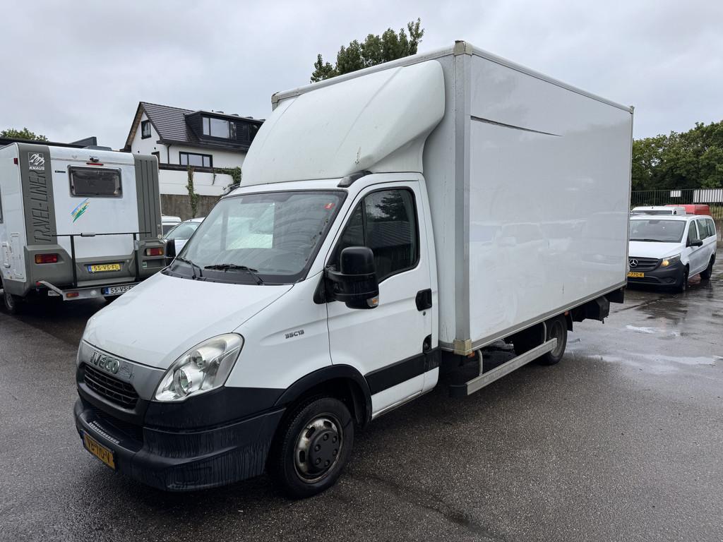 Iveco Daily 35C13 130pk meubelbak + hydr. laadklep 3500kg, Euro 5, Gebruikt, Iveco, Wit