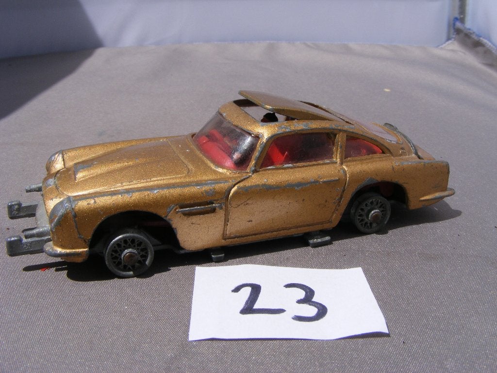 Aston Martin DB5 Corgi Toys 261 James Bond (23) incompleet, Ophalen of Verzenden, Gebruikt, Auto, Corgi