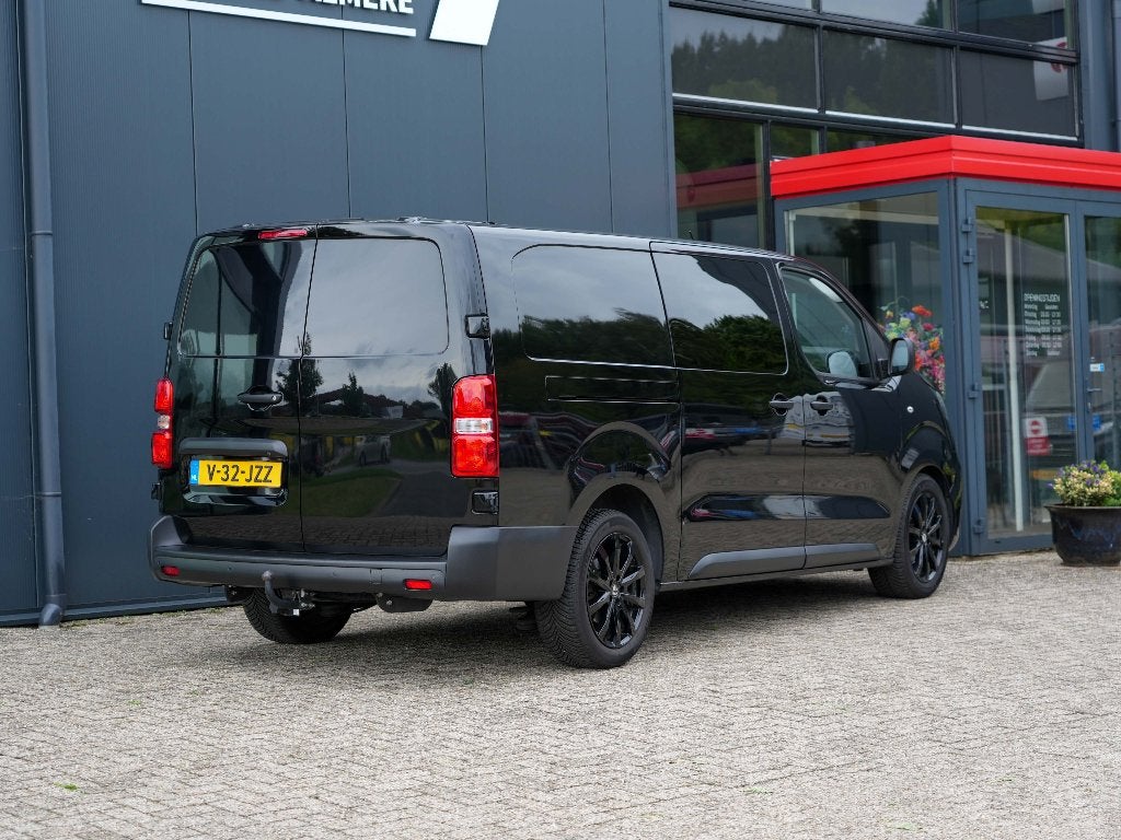 Opel Vivaro 2.0 Diesel 145 PK L3H1 Dubbele Cabine Automaat, Auto's, Stof, 4 cilinders, 2500 kg, Zwart