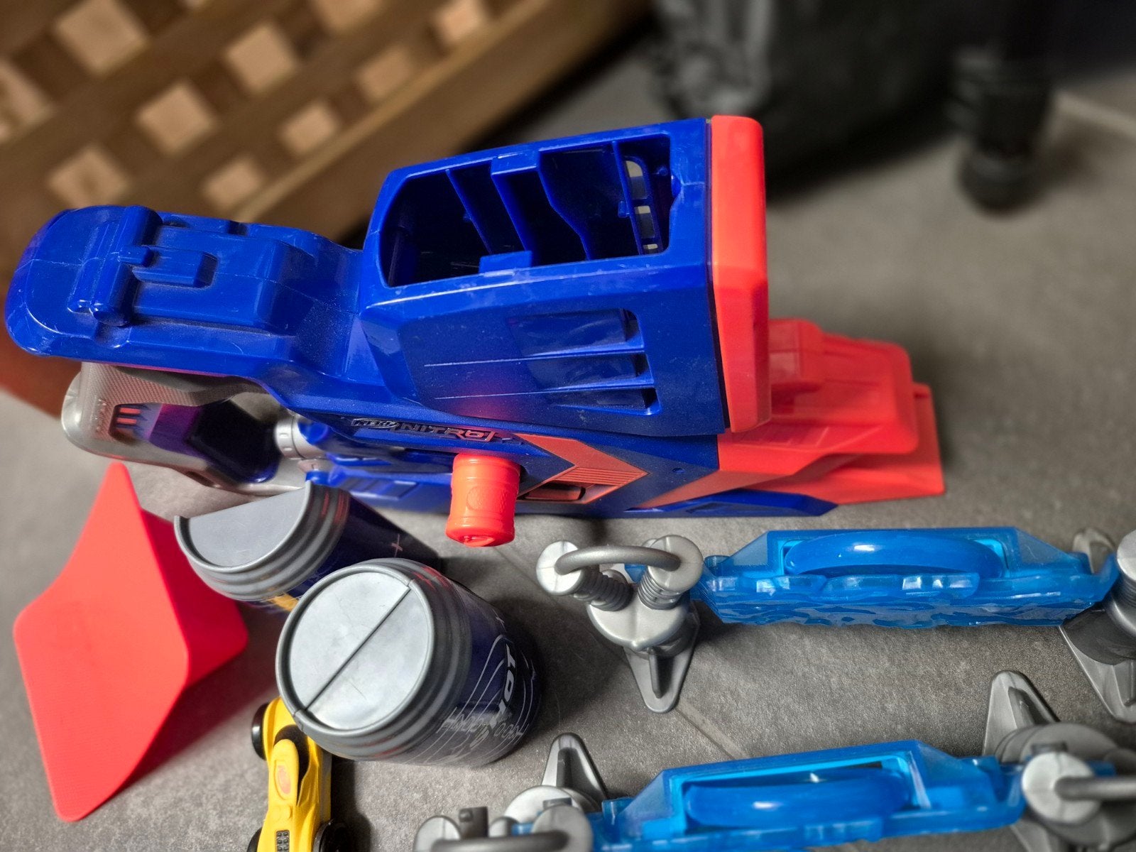 Nerf Nitro speelgoedset met blaster en accessoires, Kinderen en Baby's, Speelgoed | Overig, Gebruikt, Jongen of Meisje, Ophalen of Verzenden