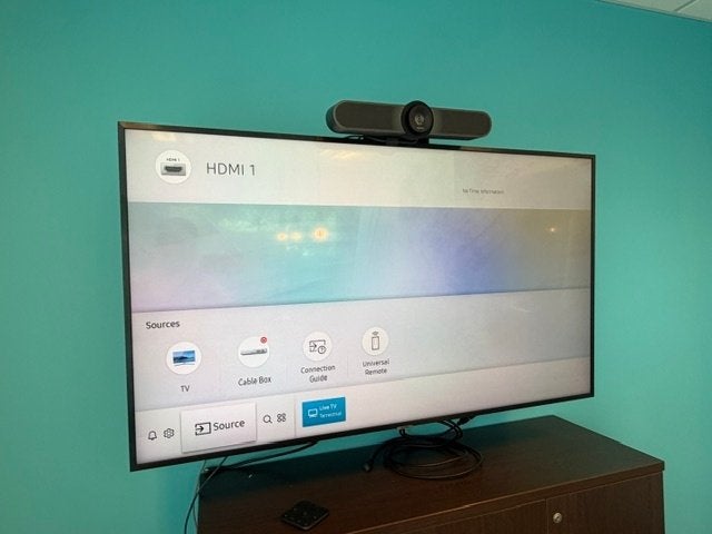 SET Videoconferentiesysteem Samsung TV, Logitech camera, Ophalen of Verzenden, Gebruikt, Audio