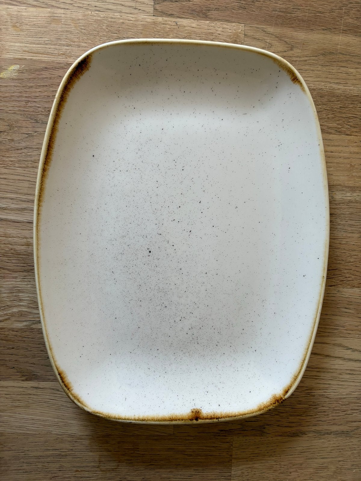 Churchill Stonecast Langwerpig Serveerbord Crème/Terra 20x25, Gebruikt, Overige merken, Keramiek, Ophalen of Verzenden