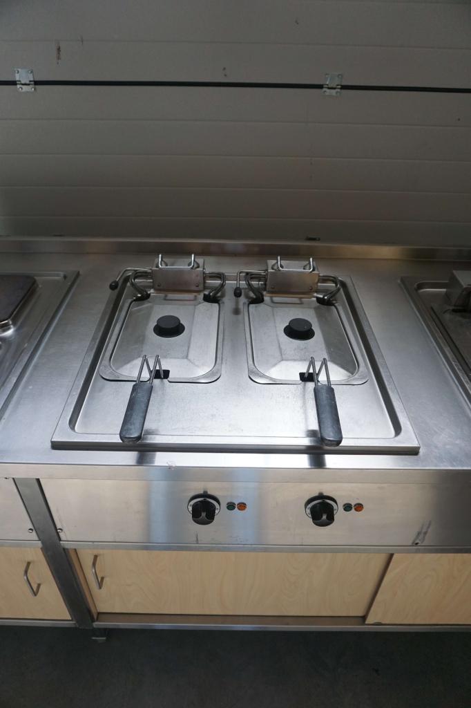 RVS horeca baklijn keuken dubbele friteuse en kookplaten, Zakelijke goederen, Horeca | Keukenapparatuur, Fornuis, Frituur en Grillen