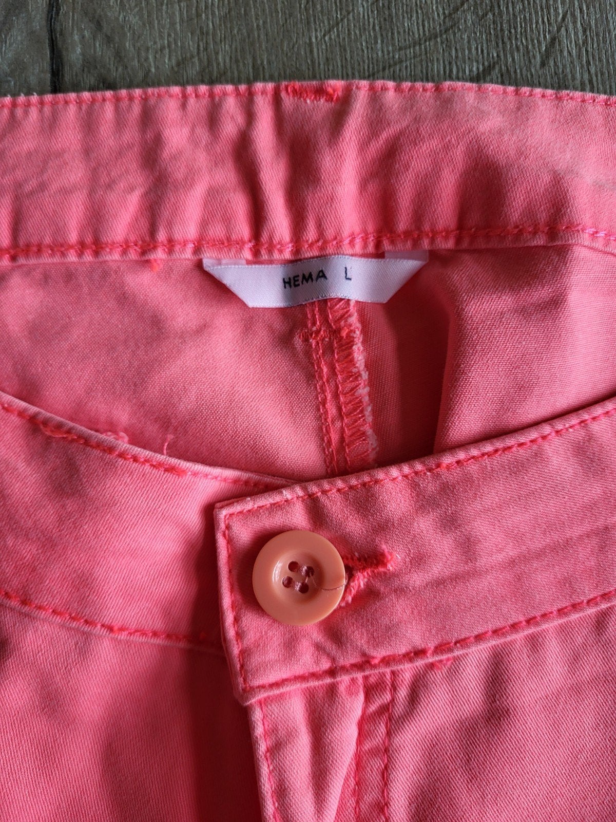 Korte broek, short, van HEMA. Koraal kleur. Maat L., Kort, Maat 42/44 (L), Ophalen of Verzenden, Zo goed als nieuw