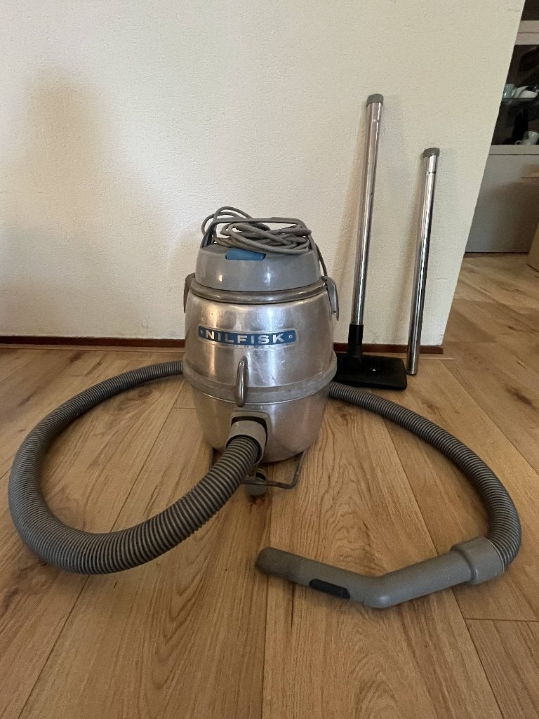 Nilfisk GSD, Witgoed en Apparatuur, Stofzuigers, Gebruikt, Sledestofzuiger, Overige merken, Minder dan 1200 watt, Geschikt voor harde vloeren