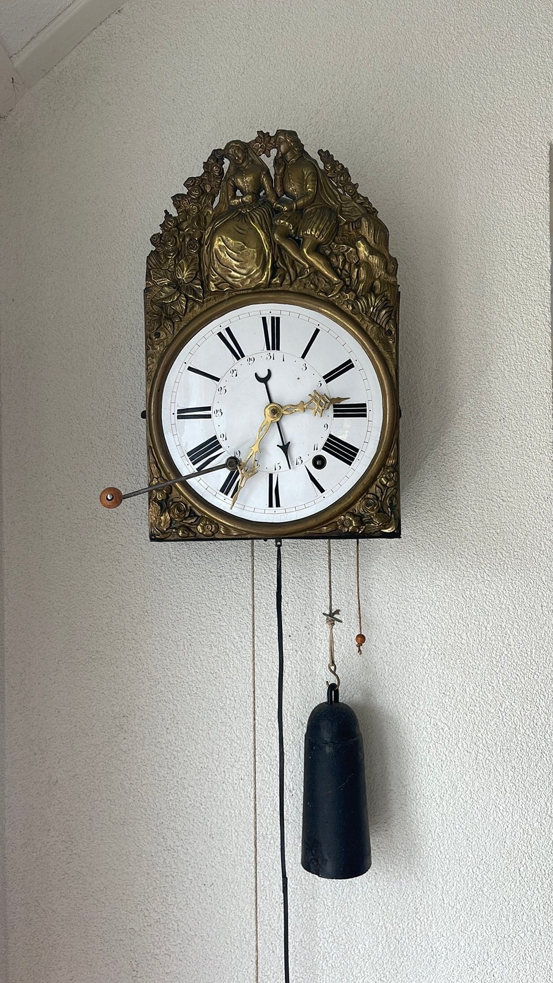 Comptoise klok, Ophalen