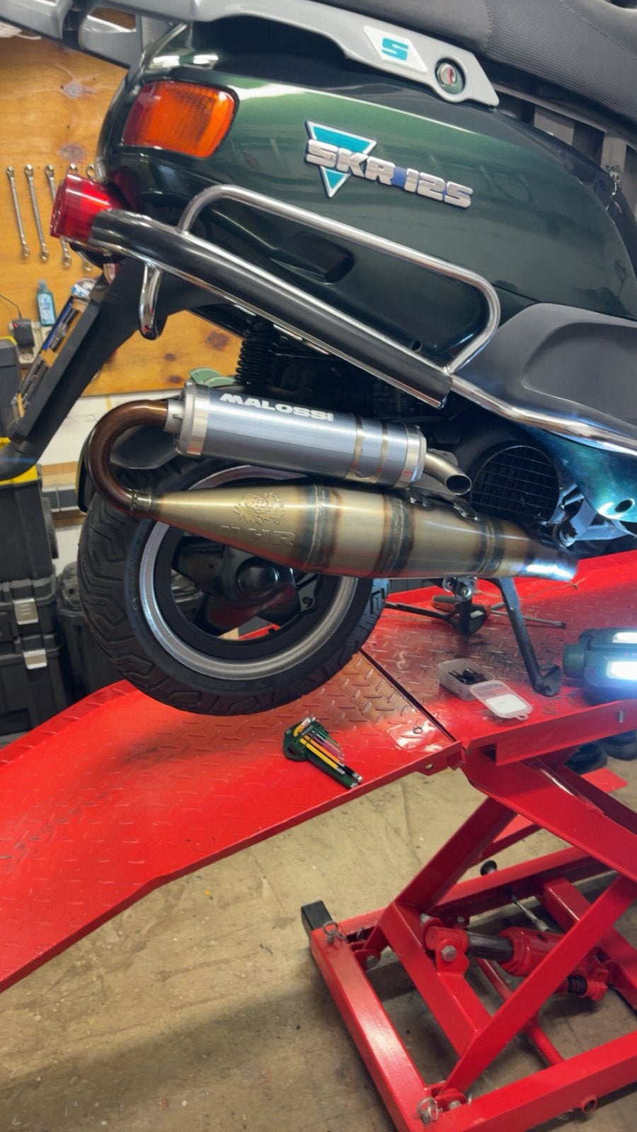 Malossi Uitlaat 125/180, Motoren, Ophalen
