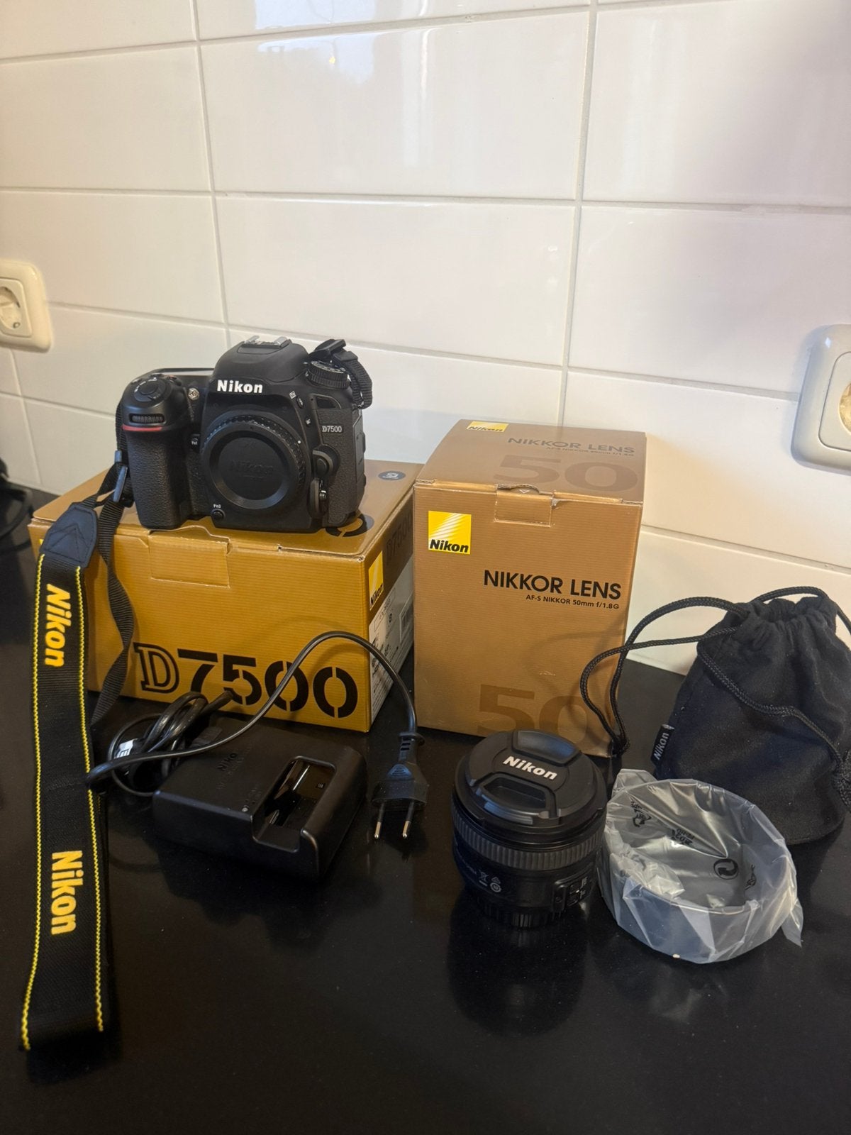 Nikon D7500 + Nikkor 50mm f/1.8 G lens, Ophalen of Verzenden, Zo goed als nieuw, Nikon, Geen optische zoom