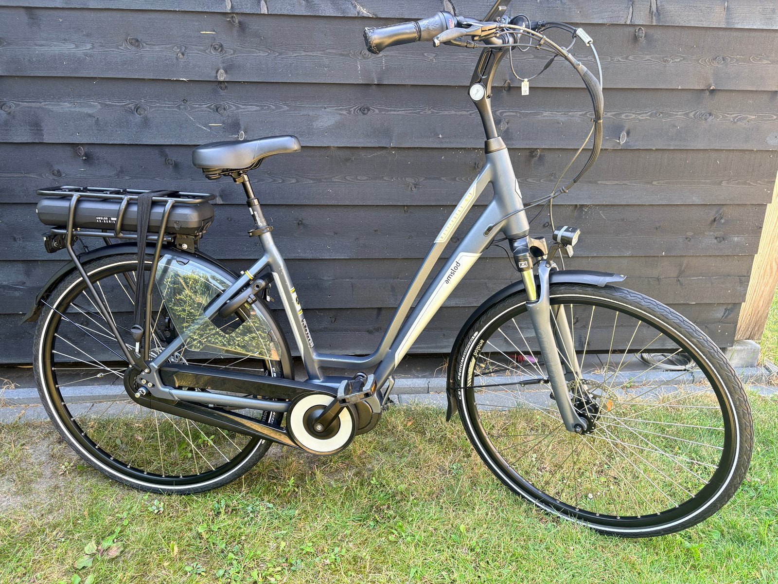 Amslod elektrische fiets nieuwstaat 1723 km zware 600w accu, 50 tot 53 cm, Ophalen, Zo goed als nieuw, Overige merken