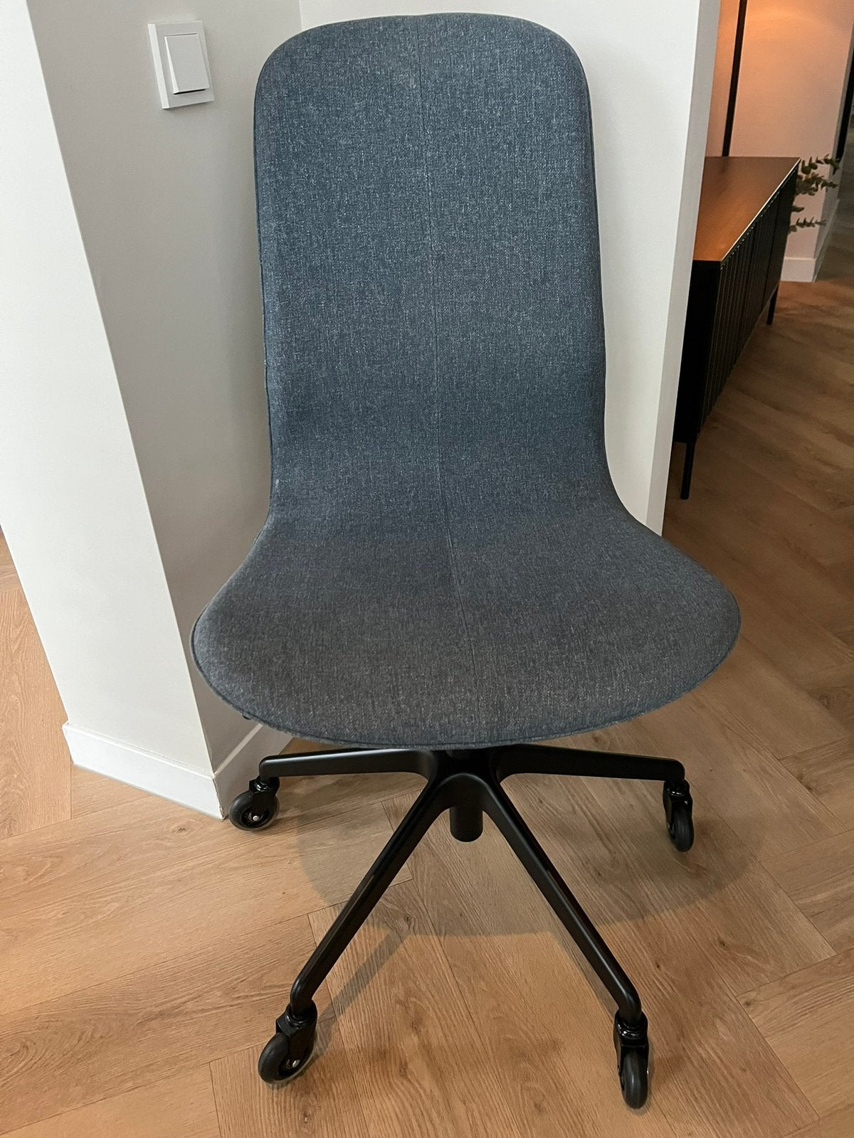 Bureaustoel zgan incl krasvrije wielen twv €26 al, Ophalen, Zo goed als nieuw, Blauw