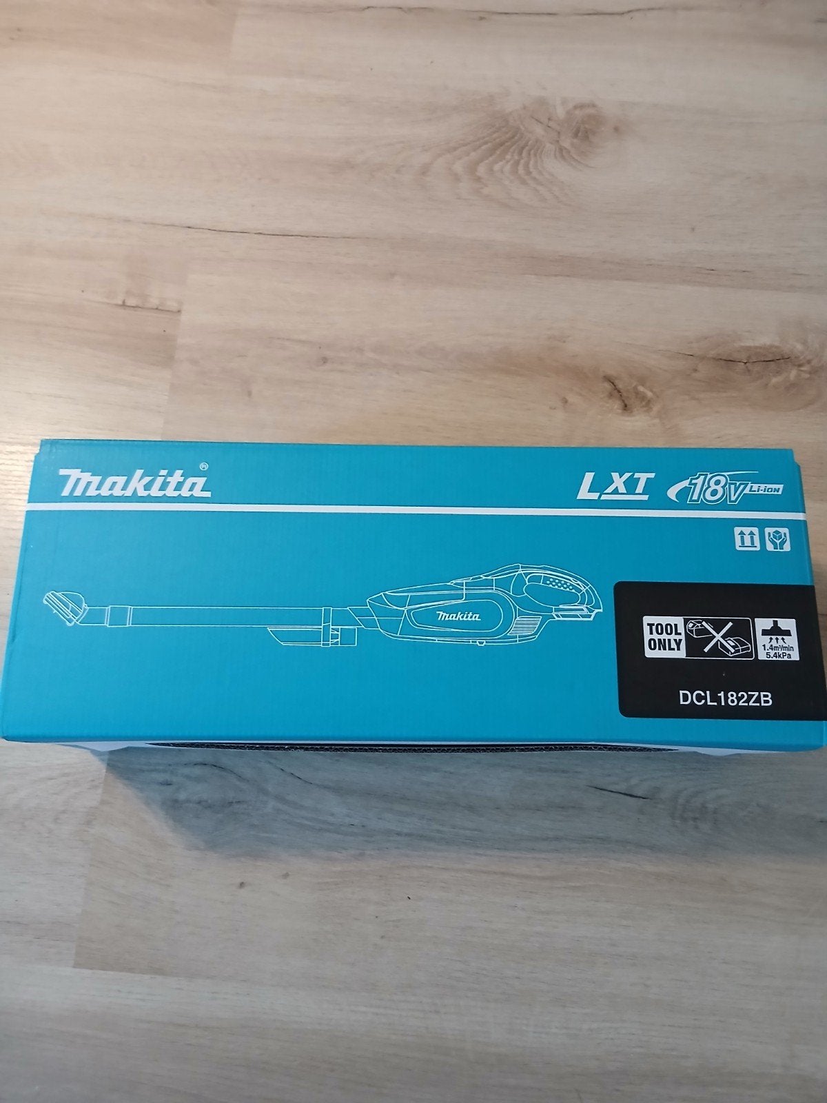 Makita DCL182ZB Stofzuiger - Nieuw in doos (excl. accu), Ophalen, Steelstofzuiger, Makita, Nieuw