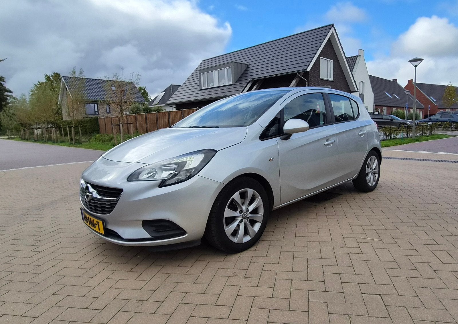 Opel Corsa 1.4 90 pk 1e eig. als nieuw !, Voorwielaandrijving, Dealer onderhouden, 1398 cc, 4 cilinders