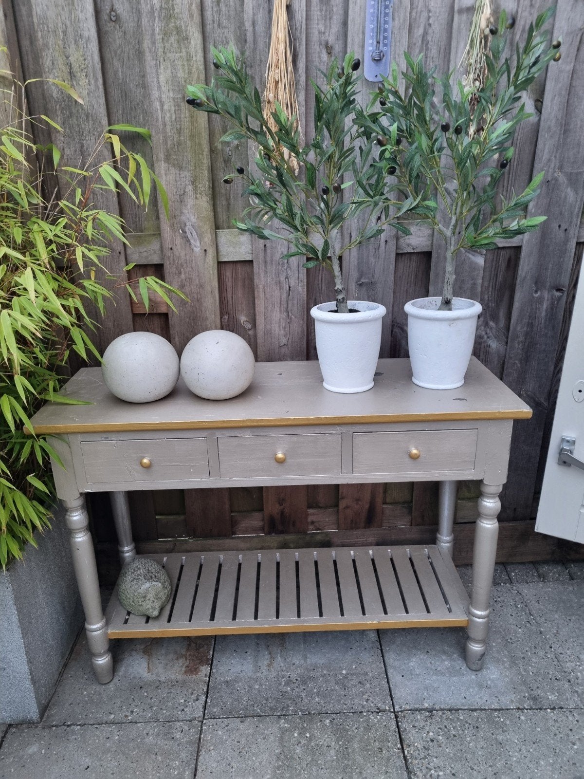 Leuke gebruikte sidetable met 3 lades, Ophalen, Gebruikt, 100 tot 150 cm, 25 tot 50 cm