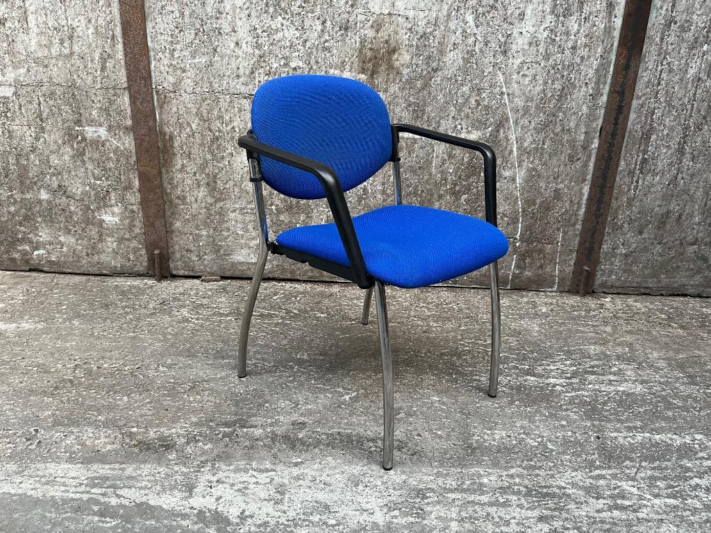 Mooie partij blauw gestoffeerde vergaderstoelen (ca. 50x), Blauw, Nieuw, Ophalen of Verzenden, Stof