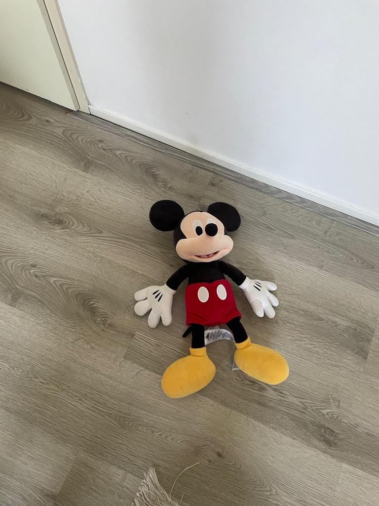 Mickey Mouse knuffel - Zo goed als nieuw, Kinderen en Baby's, Speelgoed | Knuffels en Pluche, Muis, Disney, Zwart, Ophalen of Verzenden