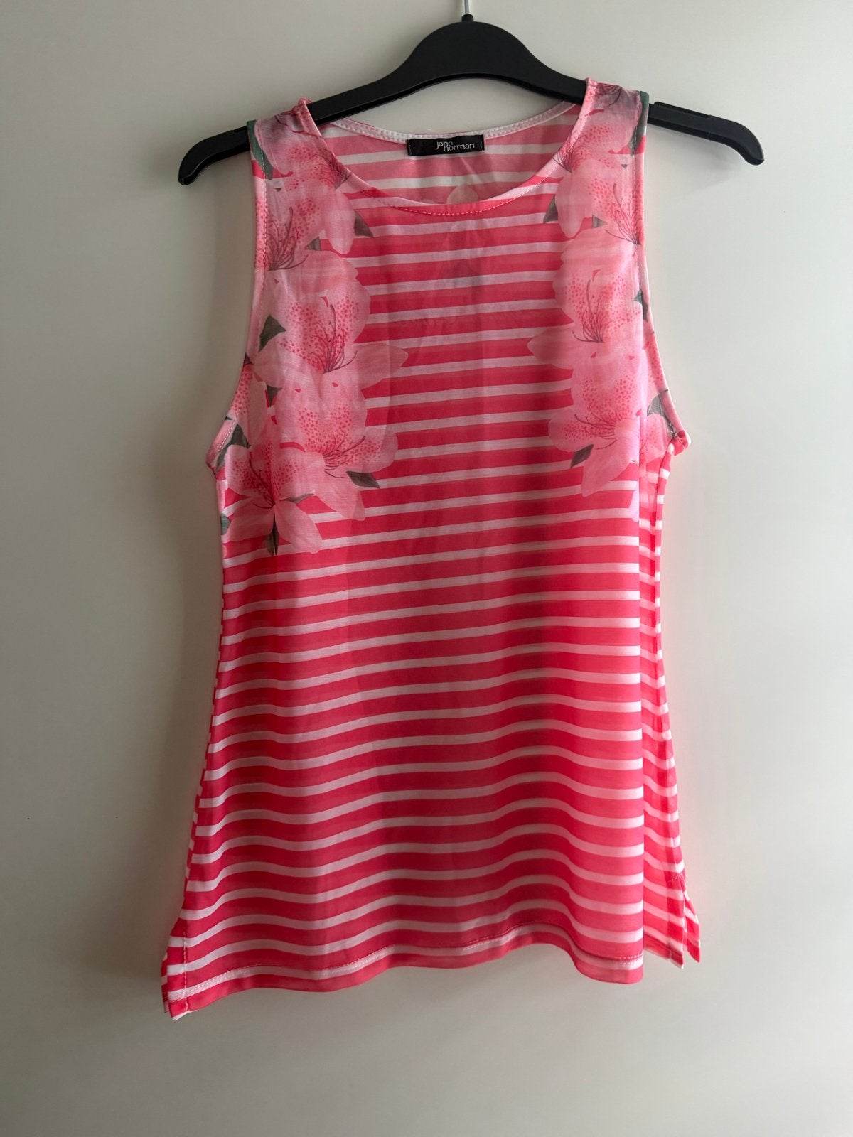 Jane Norman gestreepte top met bloemenprint in maat 34, Ophalen of Verzenden, Roze, Zonder mouw, Maat 34 (XS) of kleiner