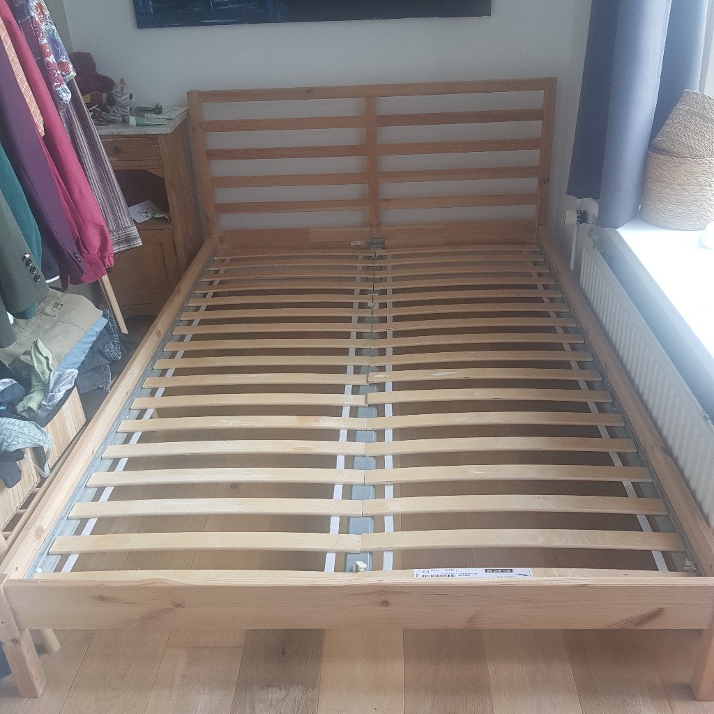 Bedframe Tarva 140cm, Huis en Inrichting, Ophalen, Gebruikt, Bruin, Tweepersoons