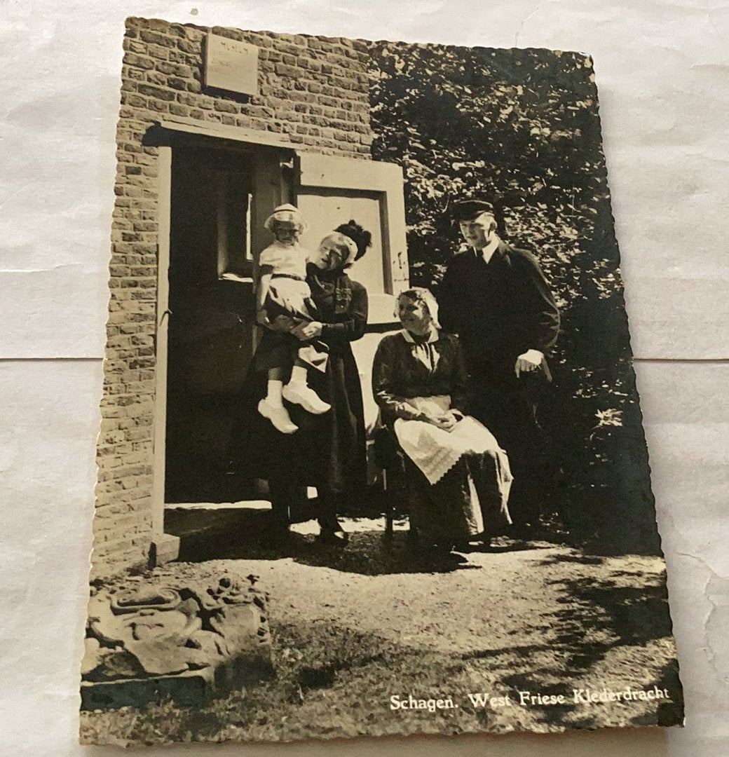 Schagen west Friese klederdracht, Ophalen of Verzenden, Zeeland