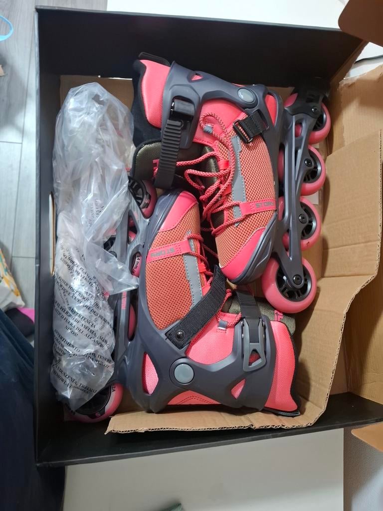 Story shockwave skates roze/zwart - Maat 41, Overige merken, Verstelbaar, Kinderen, Nieuw