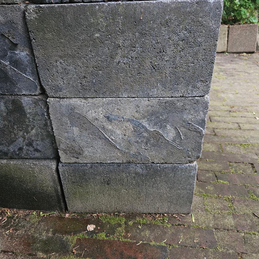 Stapelblokken Betonblokken voor driehoekige bloembak GRATIS, Ophalen, Gebruikt, Beton, Tuin