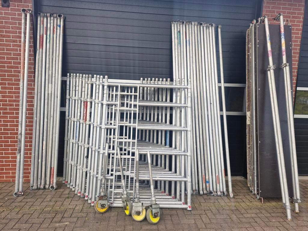 Te huur rolsteiger, Ophalen of Verzenden, Zo goed als nieuw, Rolsteiger of Kamersteiger, 5 meter of hoger