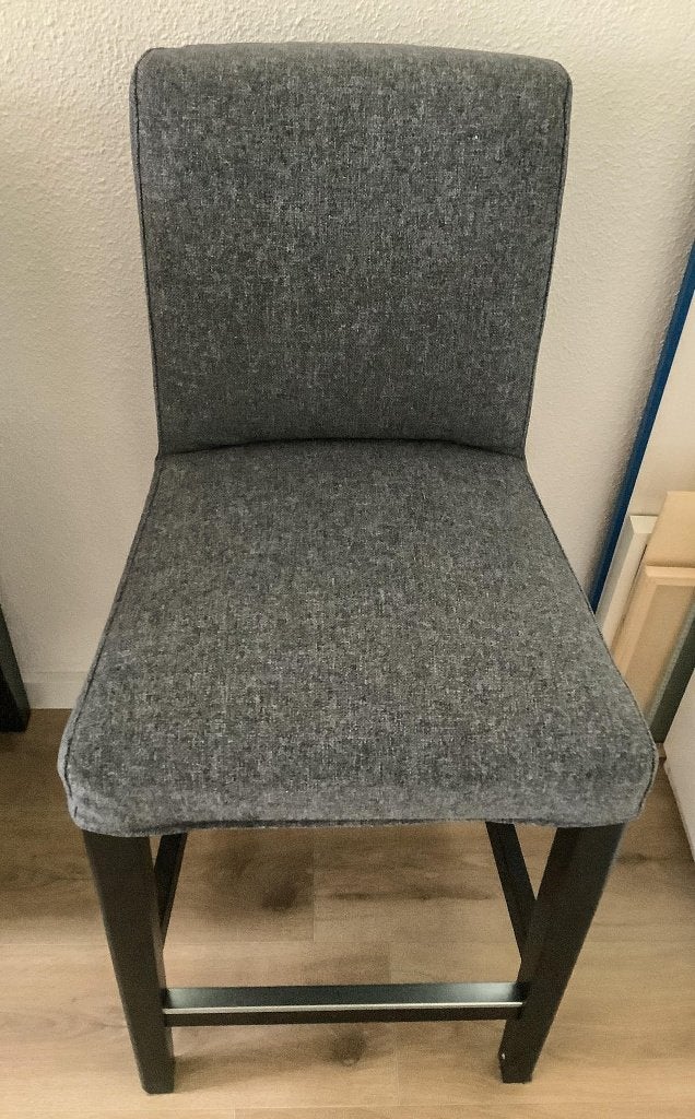 Barkrukken IKEA serie Bergmund 2 x, Huis en Inrichting, Barkrukken, Ophalen, Gebruikt, 60 tot 90 cm, Hout
