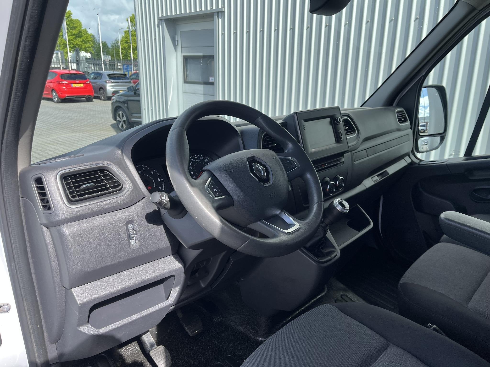 Renault Master T35 2.3 dCi 150 L3H2*CARPLAY*NAV*CRUISE*A/C*3, Voorwielaandrijving, Stof, Gebruikt, Euro 6