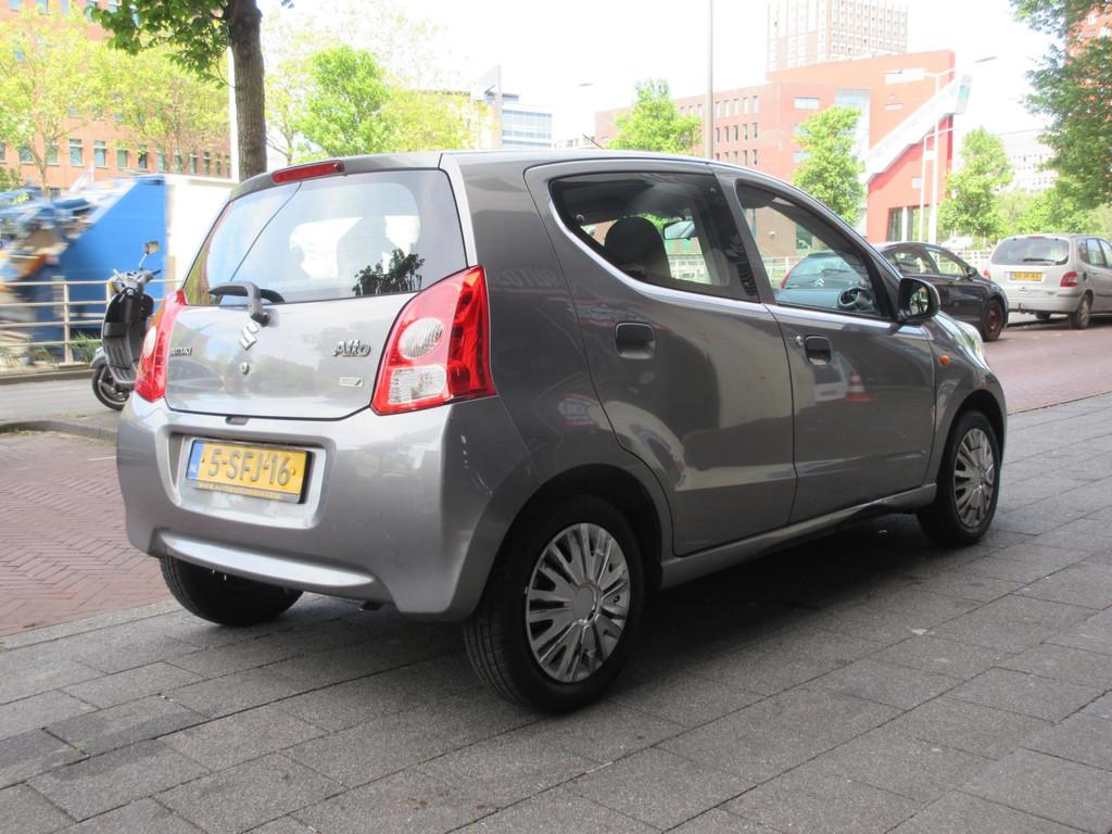 Suzuki Alto 1.0 Comfort EASSS 5 Deurs Airco, Auto's, Voorwielaandrijving, Euro 5, Stof, Gebruikt