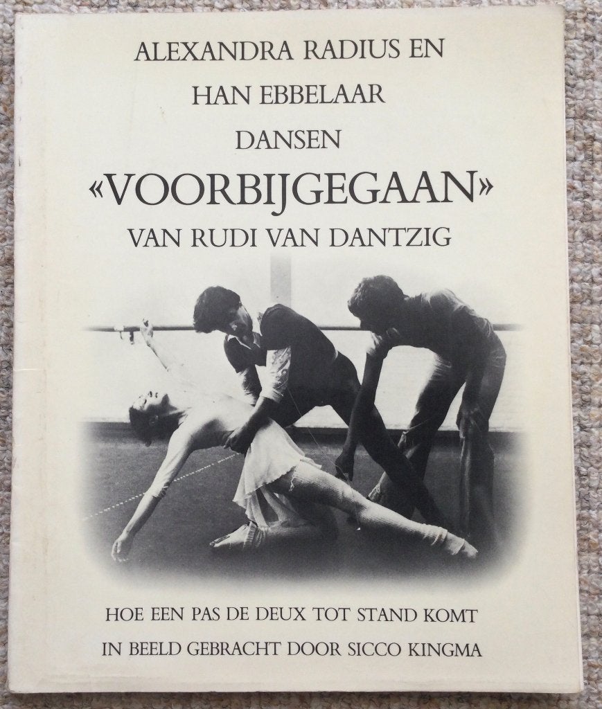 Alexandra Radius en Han Ebbelaar dansen “Voorbijgegaan” 1980, Boeken, Kunst en Cultuur | Dans en Theater, Ophalen of Verzenden