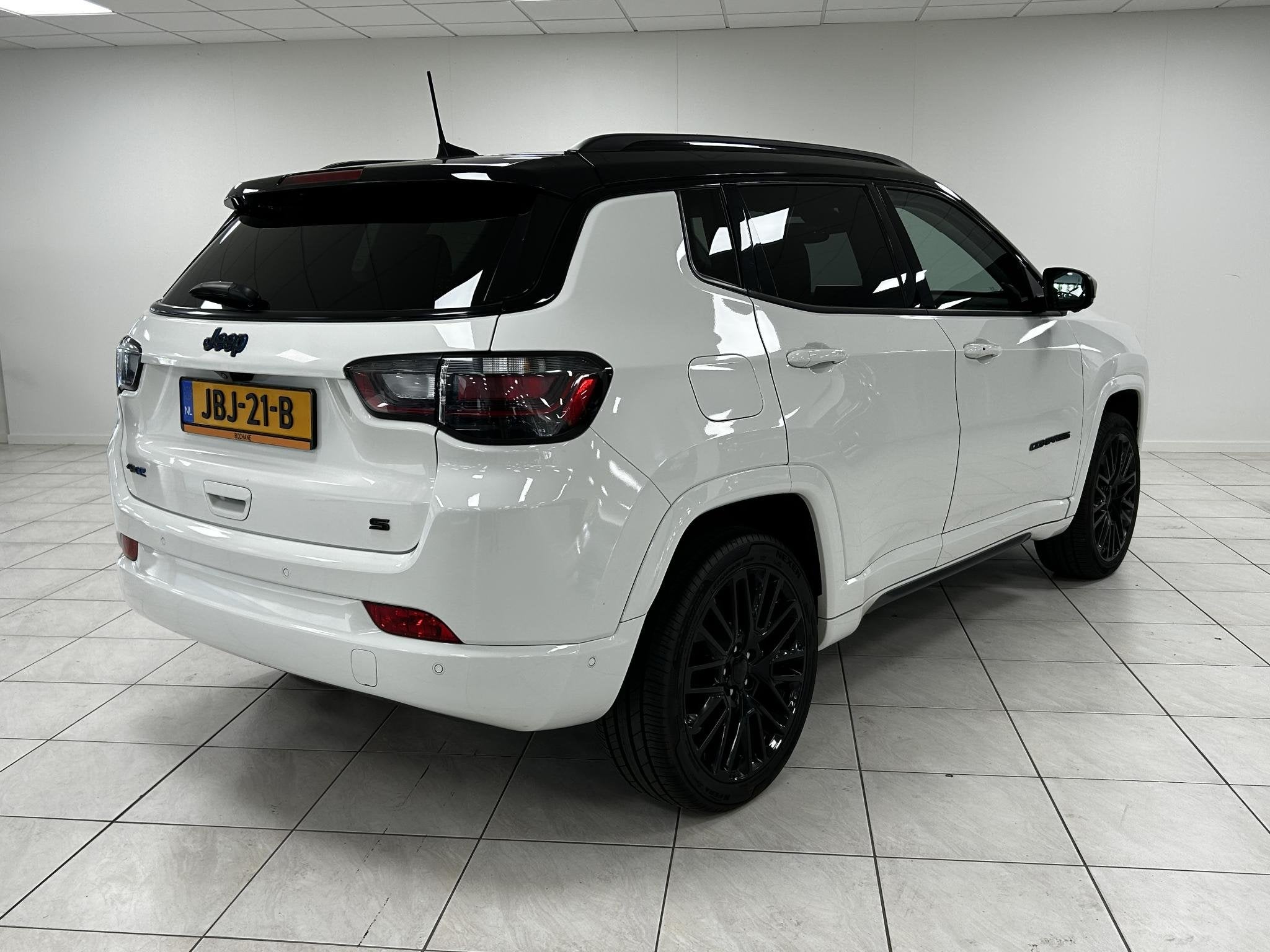 Jeep Compass 4xe 240 Plug-in Hybrid Electric S NAVIGATIE | R, Automaat, 4 cilinders, Met garantie (alle), Wit
