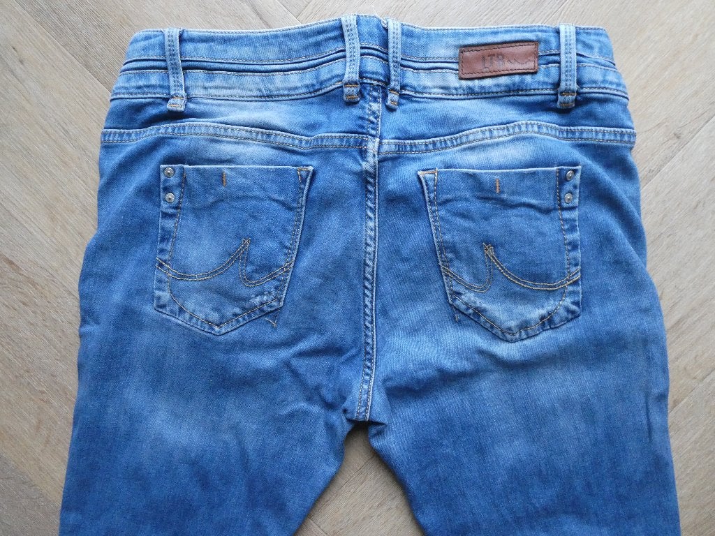 LTB Julita X dames spijkerbroek maat 32-34, Blauw, Ophalen of Verzenden, Zo goed als nieuw, LTB