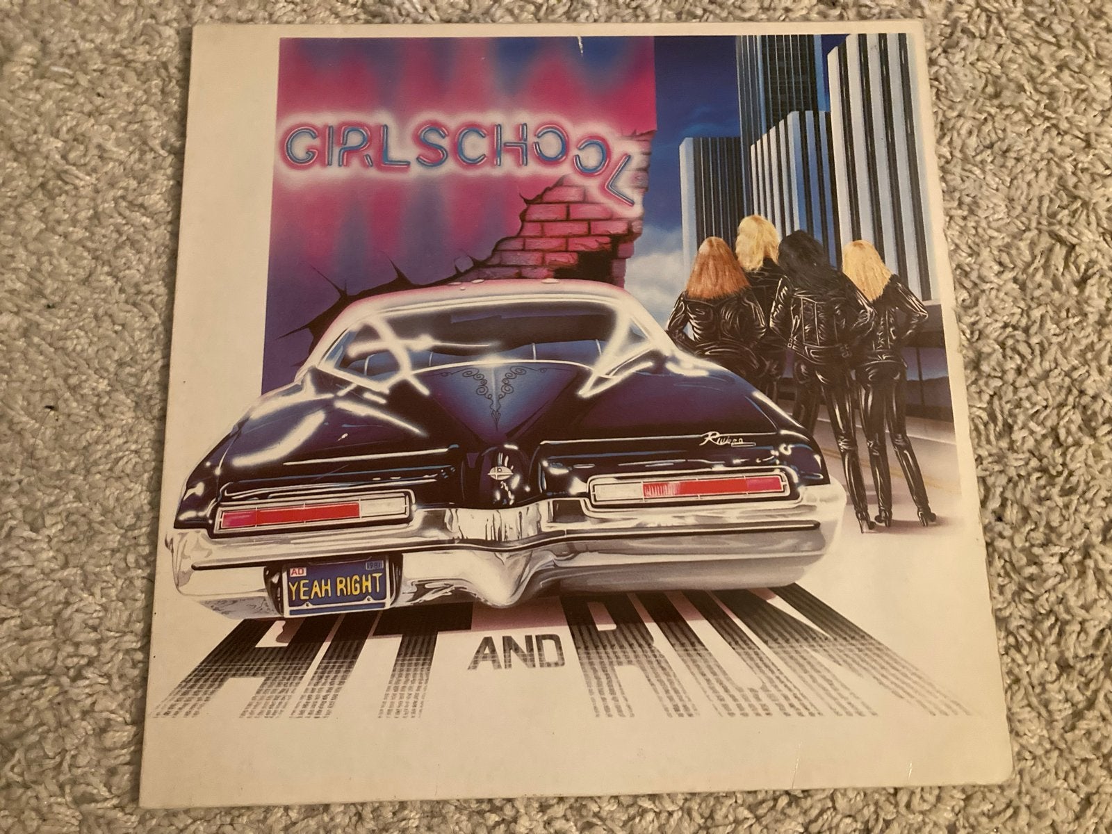 Girlschool - Hit And Run vinyl LP (1981)  Bronze, Originele persing, Ophalen of Verzenden, Gebruikt, 12 inch