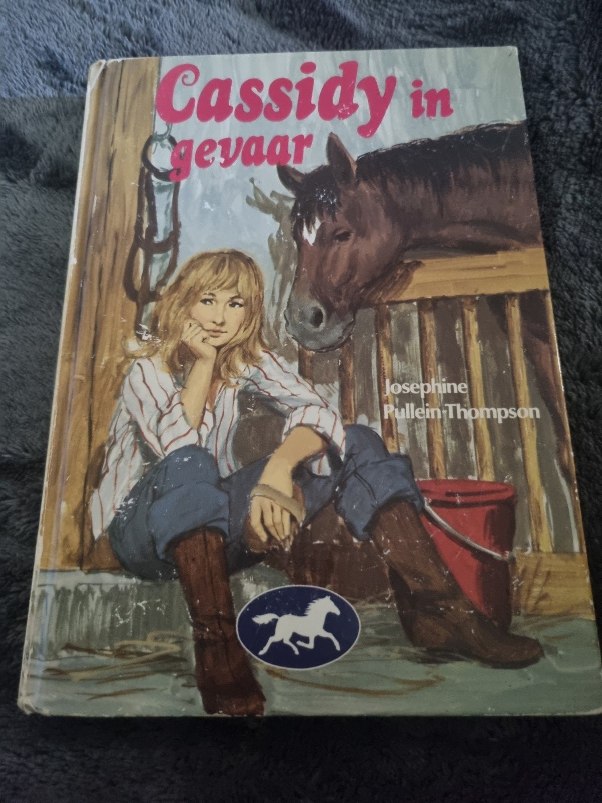 Cassidy in Gevaar - Josephine Pullein-Thompson, Boeken, Ophalen of Verzenden, Gelezen, Josephine Pullein-Thompson, Fictie algemeen