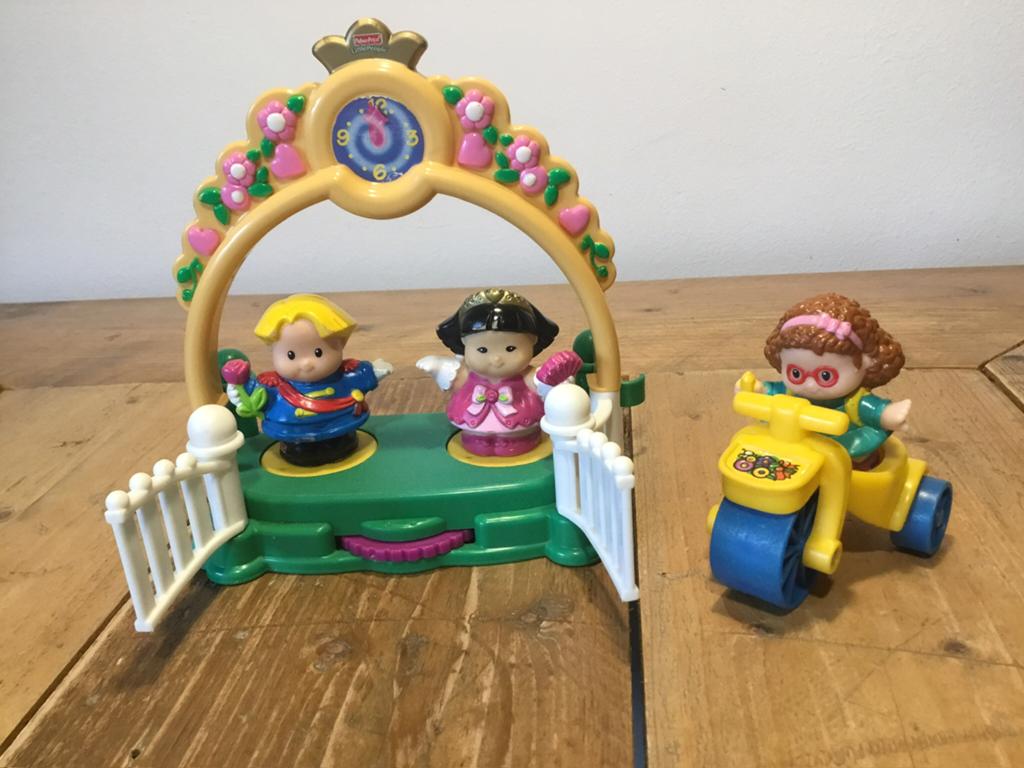Little People podium, Kinderen en Baby's, Speelgoed | Fisher-Price, Ophalen of Verzenden, Zo goed als nieuw, Speelset