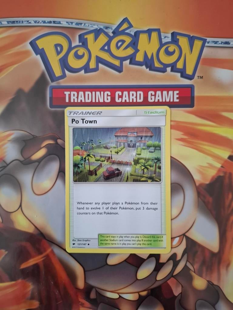 Po Town 121/147 Sun&moon Burning Shadows pokemon kaart, Ophalen of Verzenden, Zo goed als nieuw, Losse kaart
