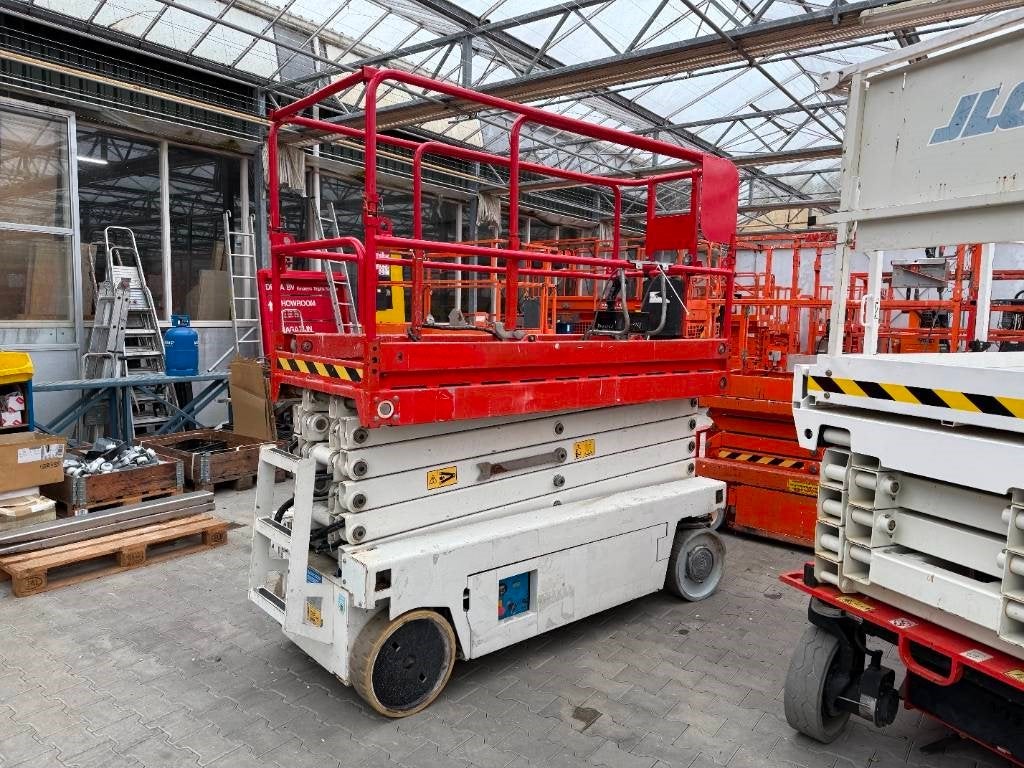 Iteco IT10090 schaar hoogwerker 12 meter (bj 2014)