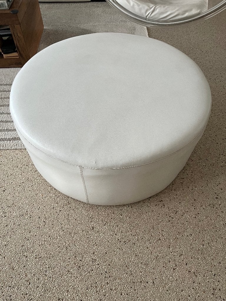 Mooie witte poef, Ophalen, Kunststof, Rond, Minder dan 50 cm