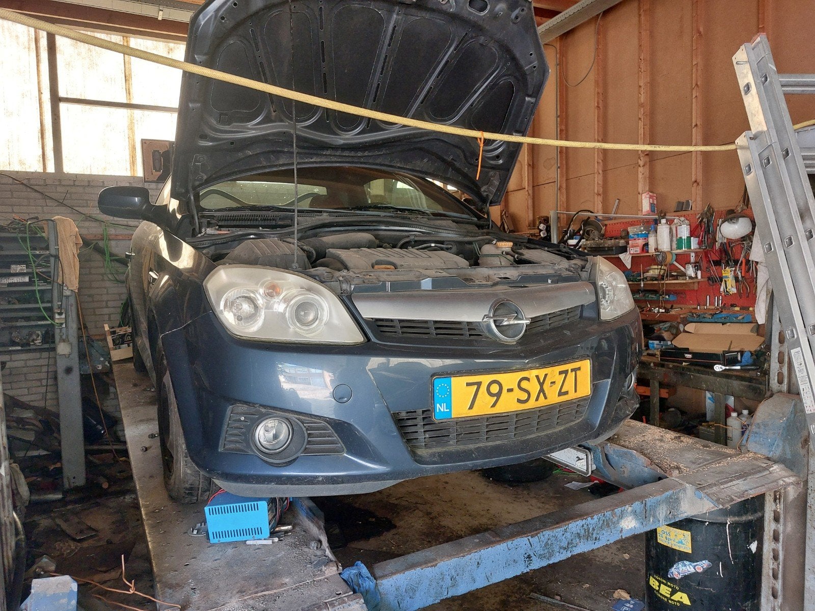 Opel Tigra TwinTop 1.8 onderdelen - Blauw/Grijs, Auto-onderdelen, Ophalen of Verzenden, Opel