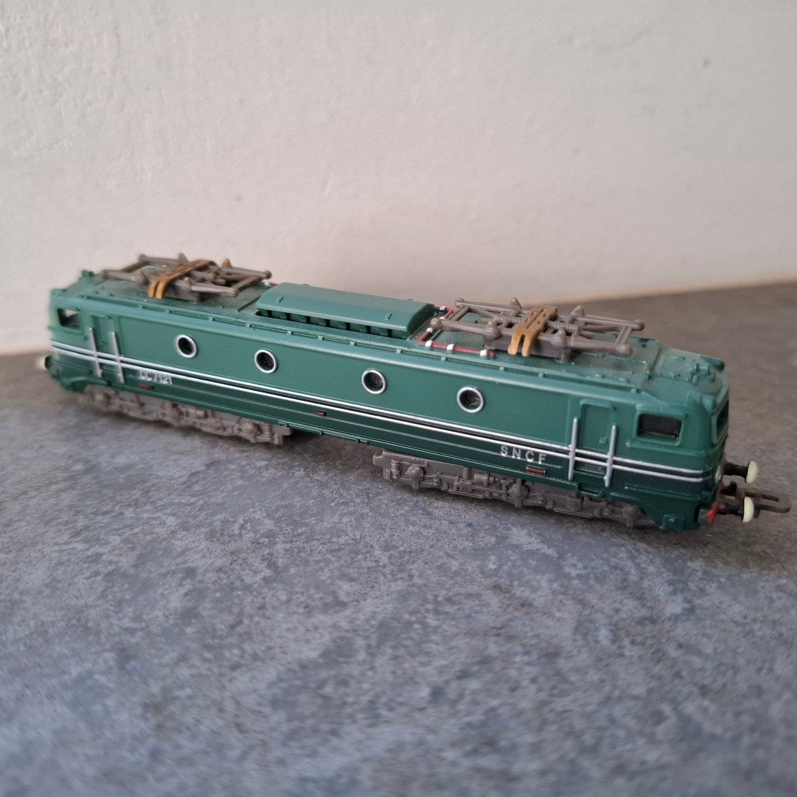 N Spoor SNCF 1300 , let op: Dummy, Ophalen of Verzenden, Gelijkstroom, Overige merken