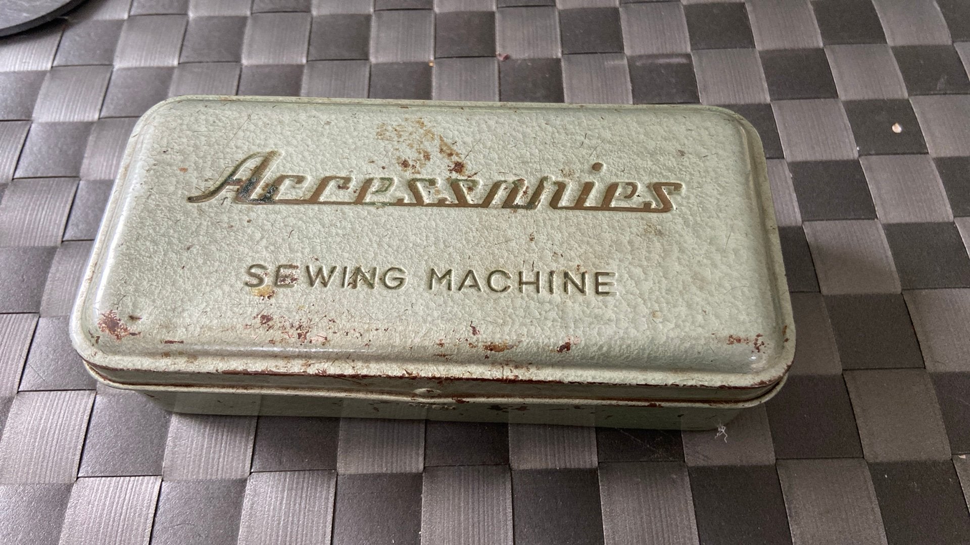 Naaimachine onderdelen doosje Singer ???, Ophalen of Verzenden