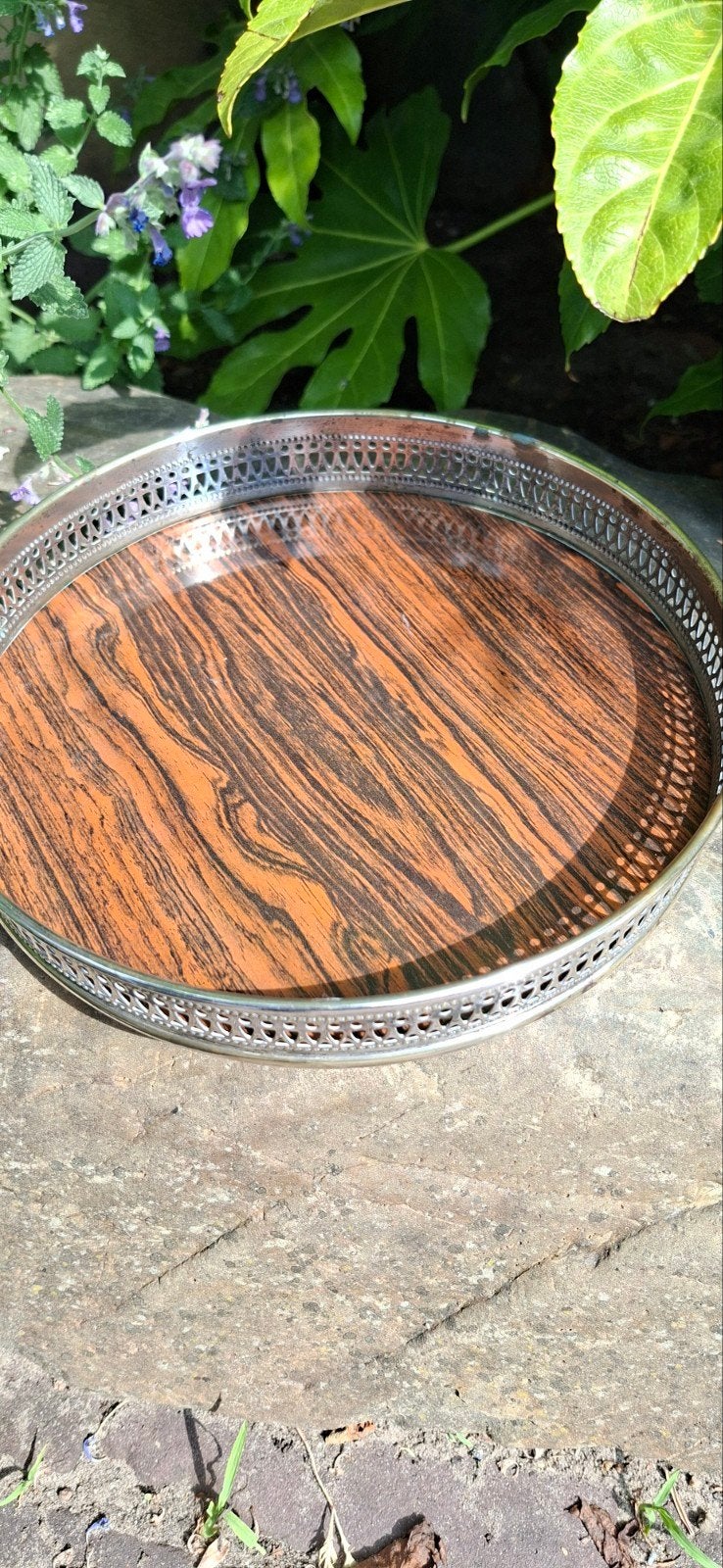 Oud dienblad met zilveren rand en houtnerf design, Antiek en Kunst, Ophalen of Verzenden