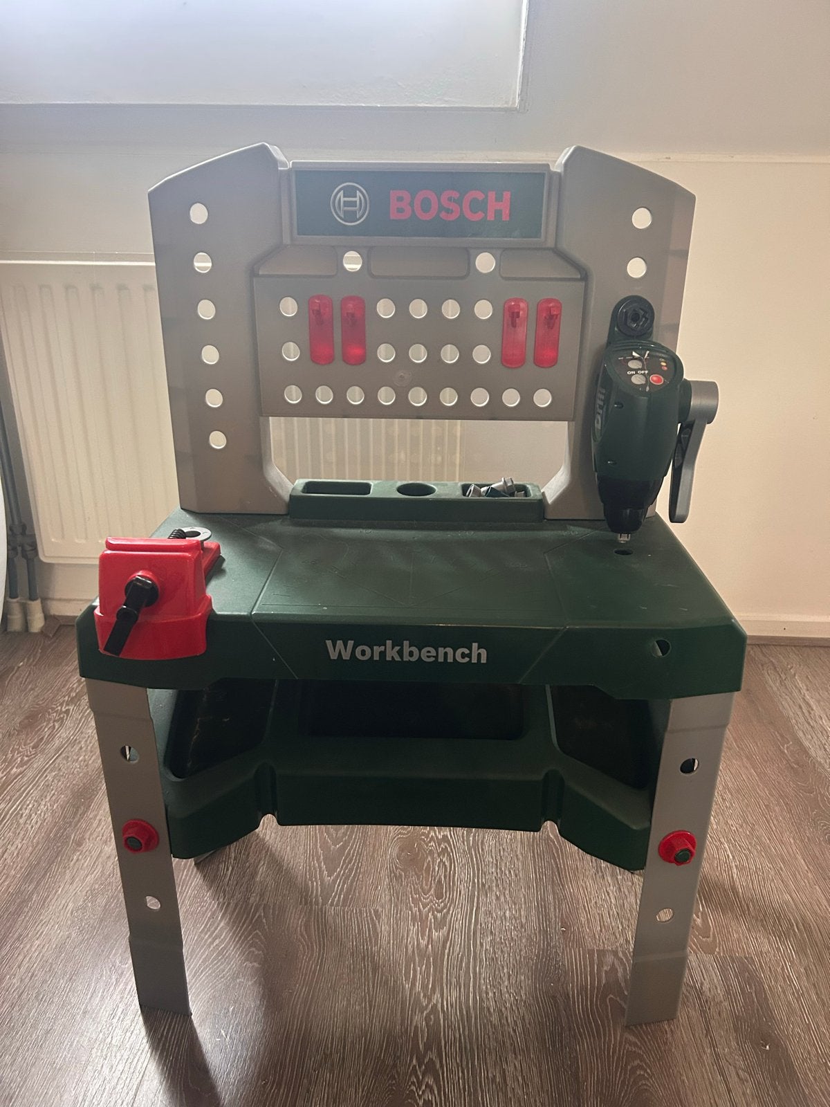 Bosch speelgoed werkbank met gereedschap voor kinderen, Kinderen en Baby's, Ophalen, Gebruikt, Jongen of Meisje